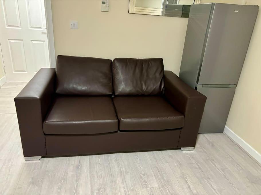 Exquisite At Apartment Walsall